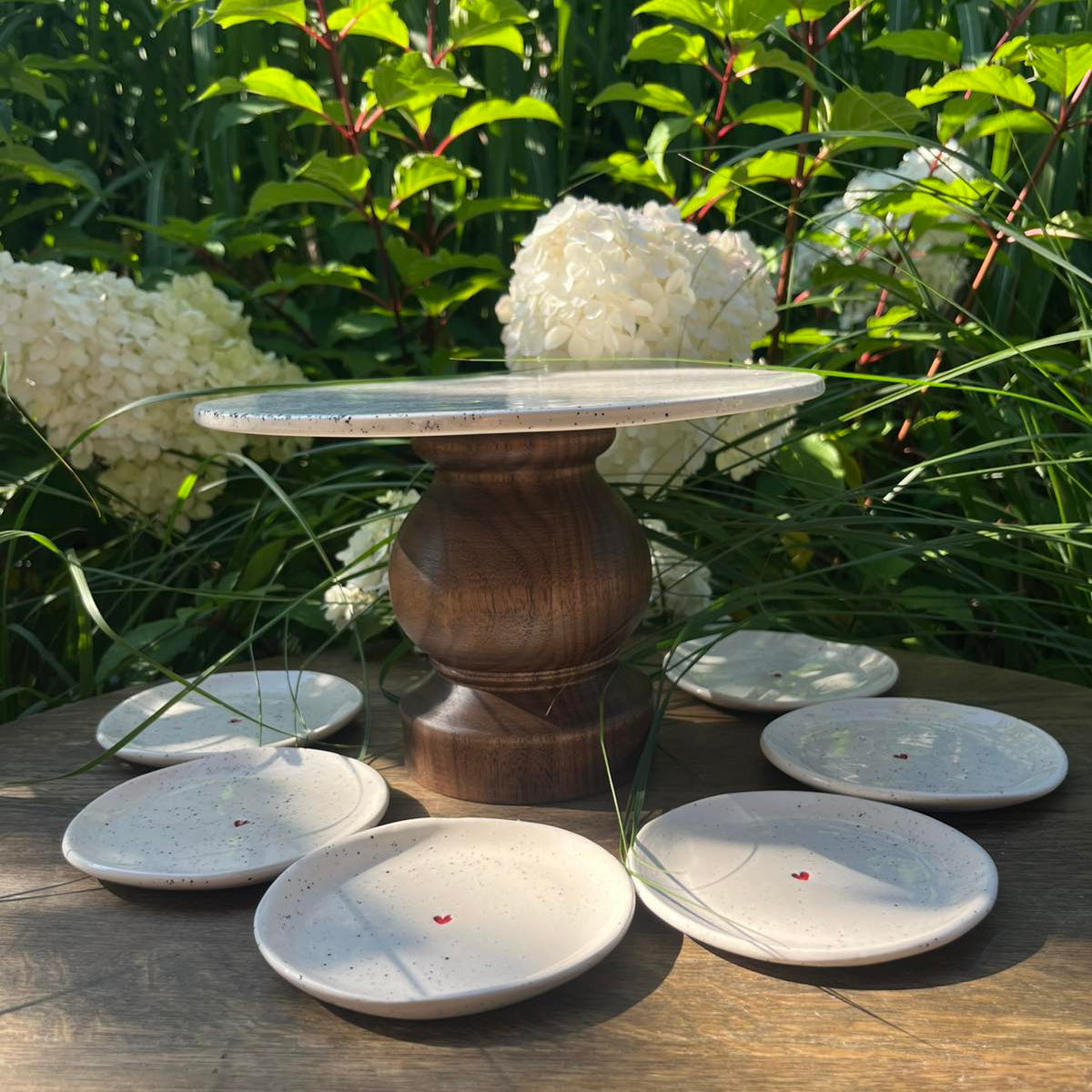 Servizas su tortine "Meilė"