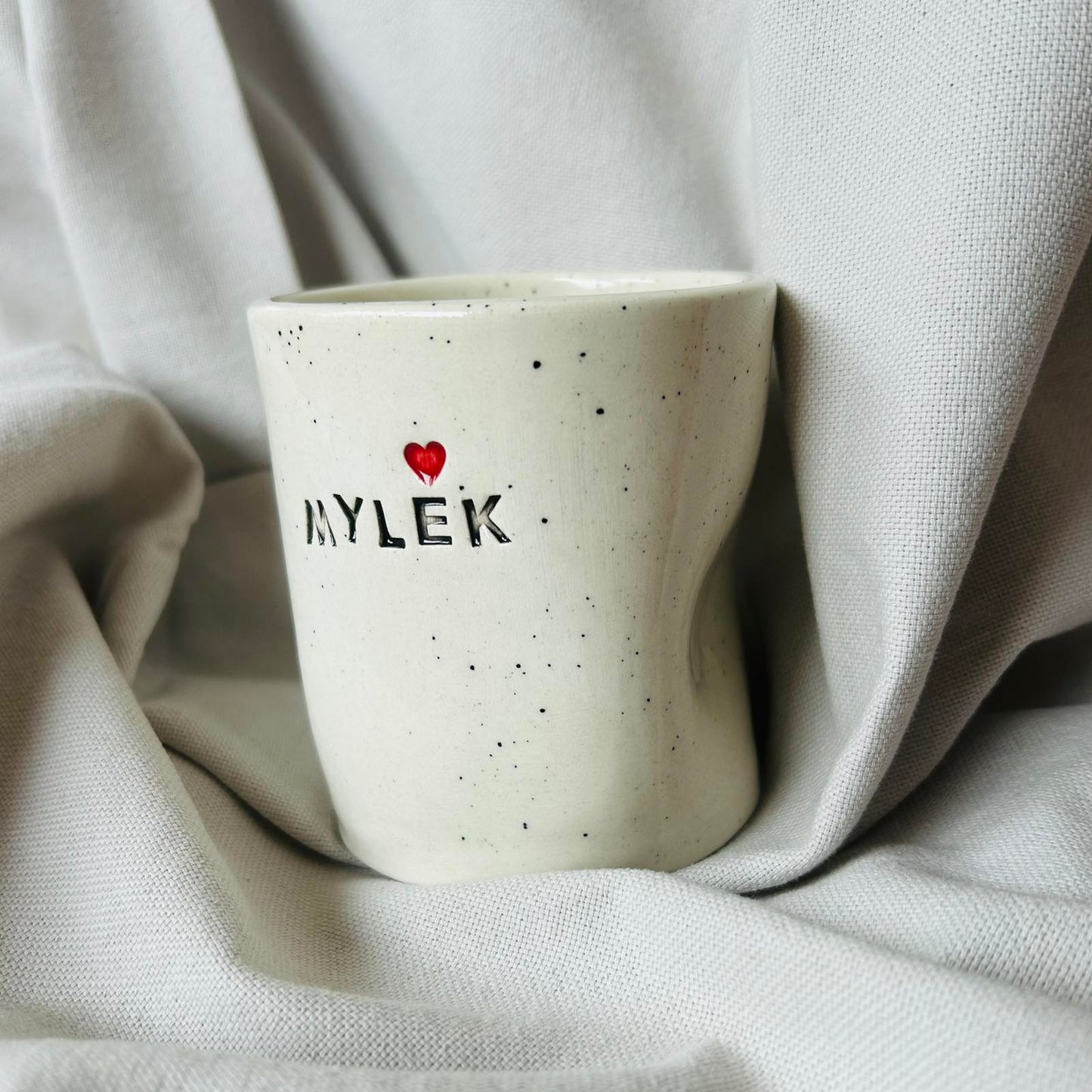 Jausmo puodelis "Mylėk"